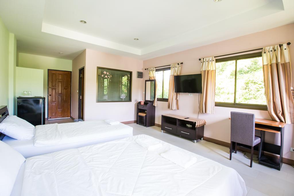 Banlanna Hotel Lampang Ruang foto