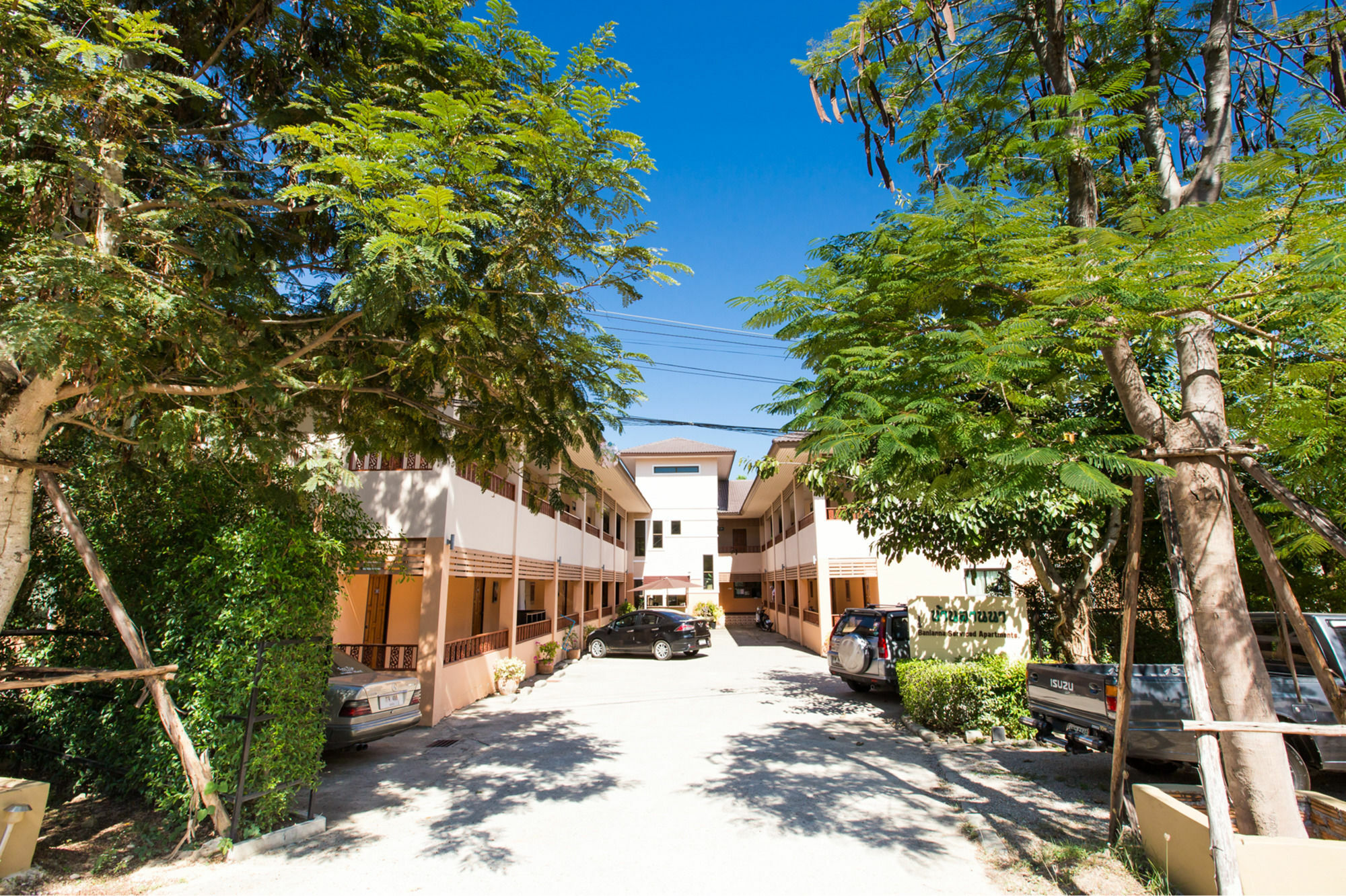 Banlanna Hotel Lampang Bagian luar foto