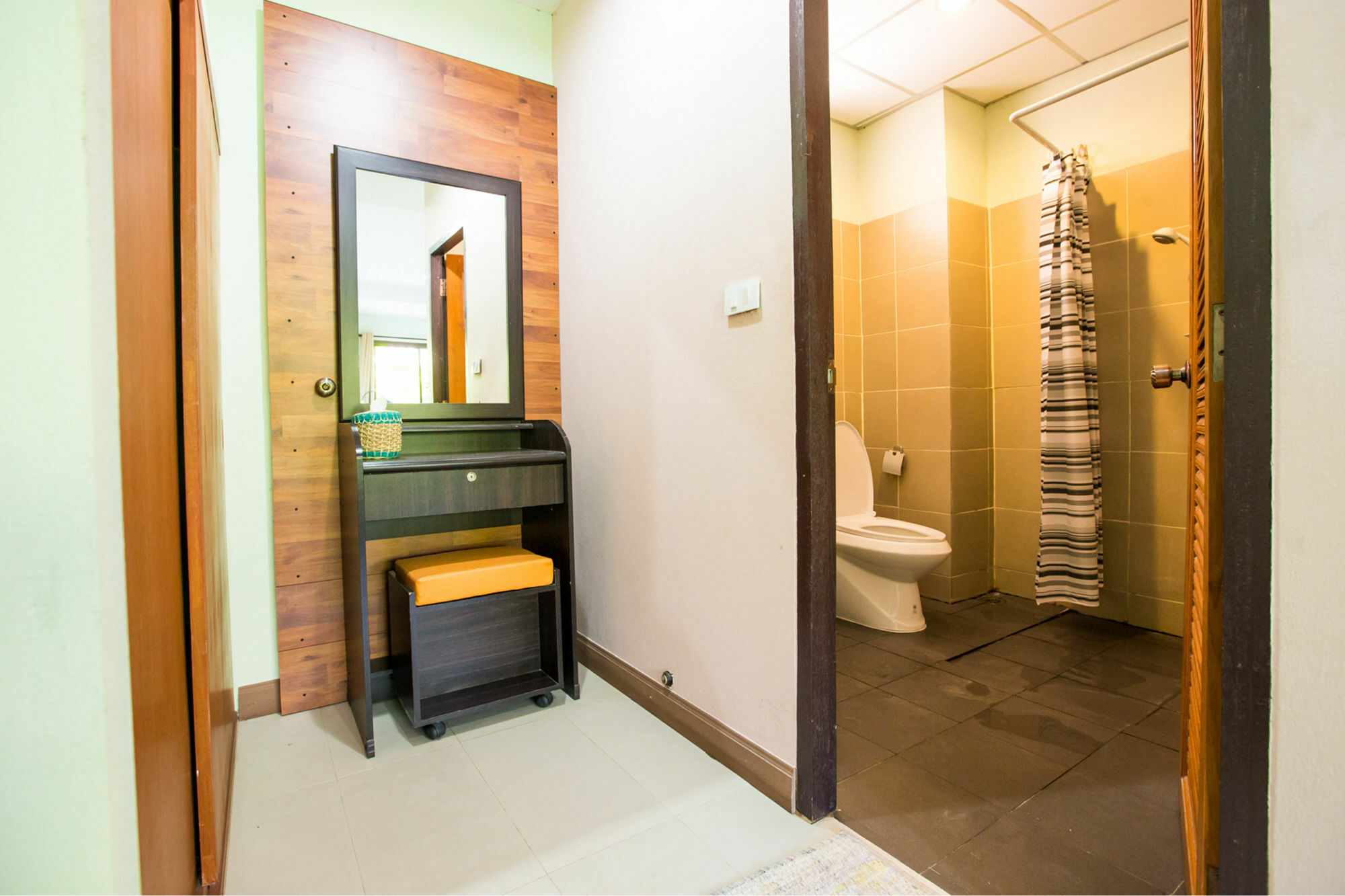 Banlanna Hotel Lampang Bagian luar foto